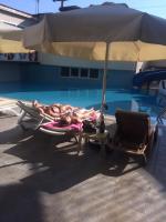 Bazén v ubytování Cinar Family Suite Hotel Side nebo v jeho okolí