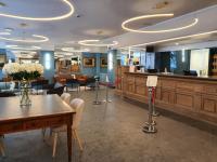 A restaurant or other place to eat at Hotel Concord