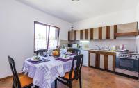 Kuchyňa alebo kuchynka v ubytovaní Apartman Jadranovo