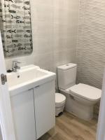 A bathroom at Apartamento con 2 dormitorios
