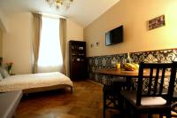 Postel nebo postele na pokoji v ubytování ALLSTAR Vinohrady ateliers