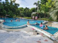 Bazén v ubytování Lunda Orchid Resort nebo v jeho okolí