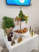 ピランにあるPiranArt Boutique Hotel & Moreの食器