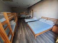 Posteľ alebo postele v izbe v ubytovaní Sea Hostel