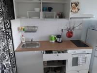 Kuchyňa alebo kuchynka v ubytovaní Apartment Cherry Bratislava & free parking