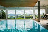 The swimming pool at or close to Der Almblick