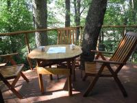 Balkón nebo terasa v ubytování Treehouse v Brdech