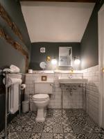 Un baño de The Bridge