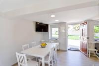 TV a/nebo společenská místnost v ubytování ¡Nuevo! Casa reformada, cómoda y con vistas al mar