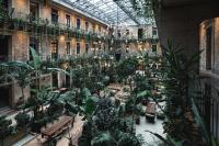 Stories Boutique Hotelにある庭