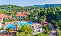 Poseidon Hotel Sea Resortの敷地内または近くにあるプール