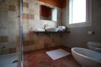 A bathroom at B&B Casa Campagnari