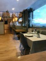 Reštaurácia alebo iné gastronomické zariadenie v ubytovaní Rías Altas - Hotel Restaurante
