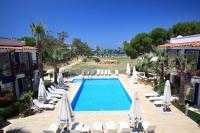 Bazén v ubytování Catamaran Hotel nebo v jeho okolí