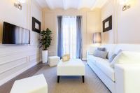 A television and/or entertainment centre at MD Pelayo