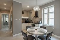 Kuchyňa alebo kuchynka v ubytovaní Luxury Peitho Residence