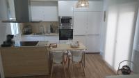 Kuchyňa alebo kuchynka v ubytovaní Apartamento EL REAL - Espartinas - SEVILLA