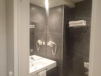 A bathroom at Aparthotel Campus