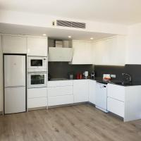 Kuchnia lub aneks kuchenny w obiekcie Sunny Townhouse With Terrace in Son Serra
