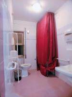 A bathroom at Ciclamino Siracusa