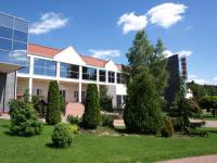 Vonkajšia záhrada v ubytovaní Hotel Kamiza