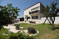 Vonkajšia záhrada v ubytovaní House & Apartment Palača