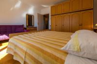 Posteľ alebo postele v izbe v ubytovaní Apartment in Jadranovo 14272