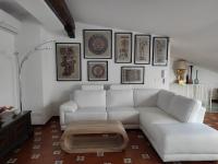 Posedenie v ubytovaní casa smeraldo