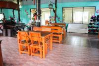 En restaurant eller et andet spisested på Koh Kood Far East Resort