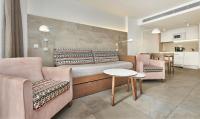 Kuchyň nebo kuchyňský kout v ubytování Hoposa Hotel & Apartaments VillaConcha