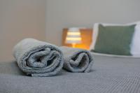 Posteľ alebo postele v izbe v ubytovaní Manos Housing Units