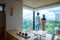 旅館から撮影された、または一般的な山の景色
