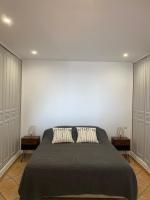 Ein Bett oder Betten in einem Zimmer der Unterkunft T2 VUE IMPRENABLE SUR CASSIS