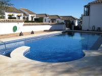 Bazén v ubytovaní Charming House in Hornachuelos with Shared Pool alebo v jeho blízkosti