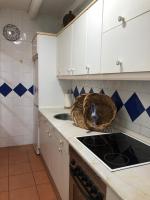 Kuchyňa alebo kuchynka v ubytovaní Casa rural Pérez Martín