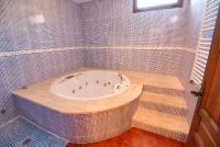 A bathroom at El Mirador de la Serrania