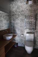 A bathroom at A Palleira de Lola