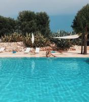 Bazén v ubytovaní Le Biadelle - Country Boutique Apartments - Villa Laura Ostuni alebo v jeho blízkosti