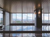 旅館から撮影された、または一般的な山の景色
