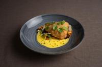 Jídlo v hotelu nebo okolí