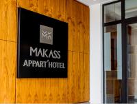 Makass Appart Hotelに飾ってある許可証、賞状、看板またはその他の書類