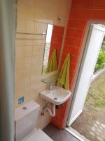 Łazienka w obiekcie Costa Petra - Luxury Seaside Cottage with Garden - Vacation House for families in Greece