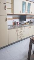 Kuchyňa alebo kuchynka v ubytovaní Apartamentos Quien Anda Ahí Ribadeo