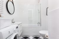 Kúpeľňa v ubytovaní Apartments Varsovia Kasprzaka by Noclegi Renters