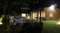 Ogród w obiekcie Costa Petra - Luxury Seaside Cottage with Garden - Vacation House for families in Greece
