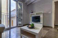A kitchen or kitchenette at H2Granada en Centro Terraza-solarium & Parking