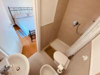 A bathroom at B&B Villino Margherita