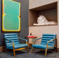 Hyatt Centric Downtown Minneapolisにあるシーティングエリア