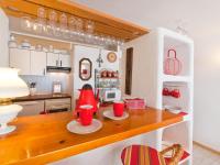 Kuchyň nebo kuchyňský kout v ubytování Apartment Oiza Sand Castle 24 at Alcudia Beach, WIFI and aircon