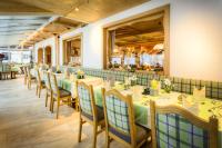 Restauracja lub miejsce do jedzenia w obiekcie Hotel Barbarahof Saalbach, inkl JokerCard
